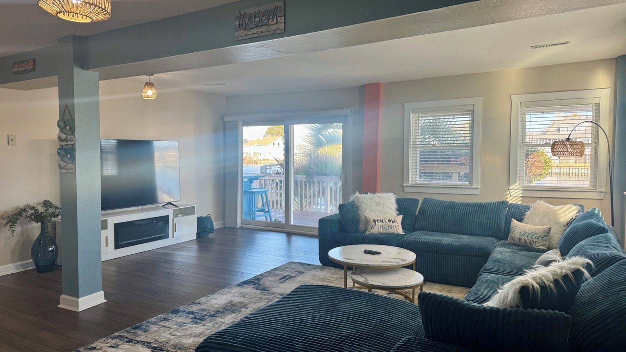 Photo of Livingroom in Colington Harbour