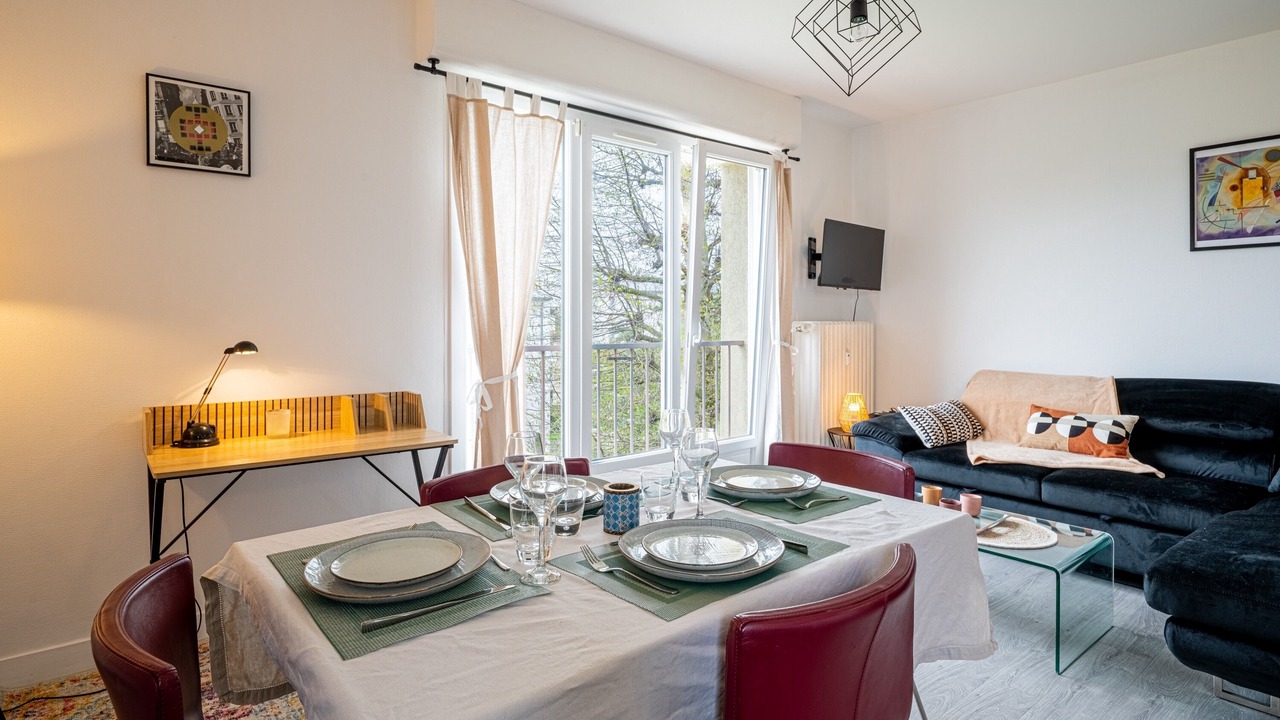 Photo of Livingroom in Saint-Ouen