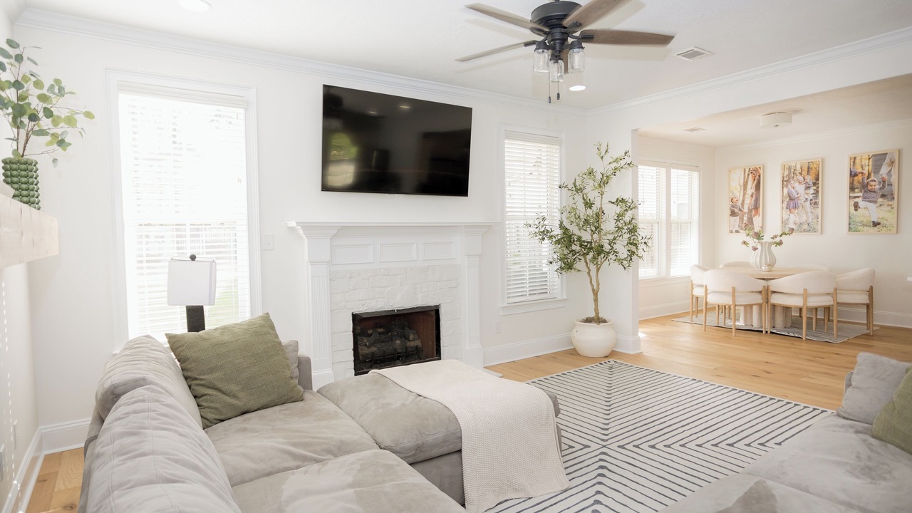 Photo of Livingroom in Riverwood Plantation