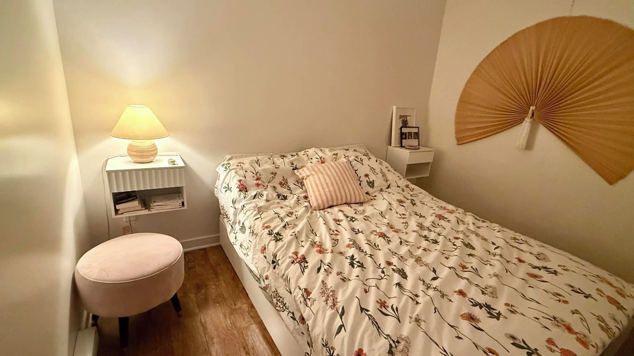 Photo of Bedroom in La Petite-Patrie
