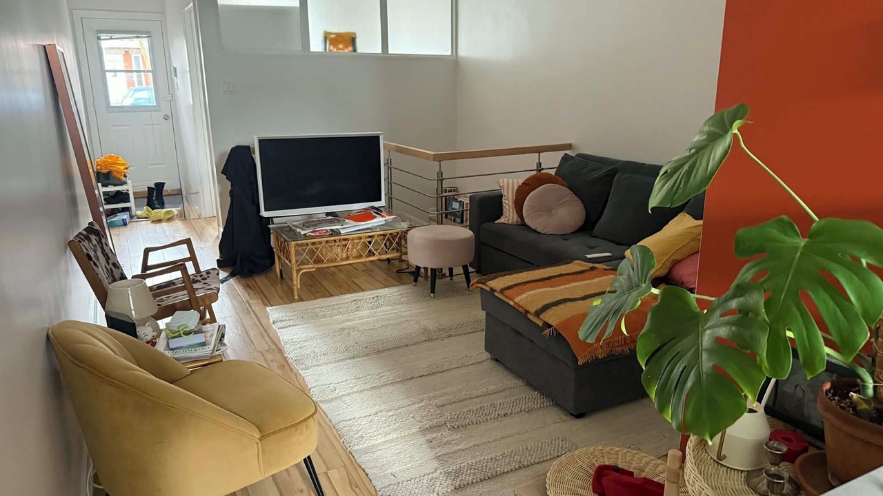Photo of Livingroom in La Petite-Patrie