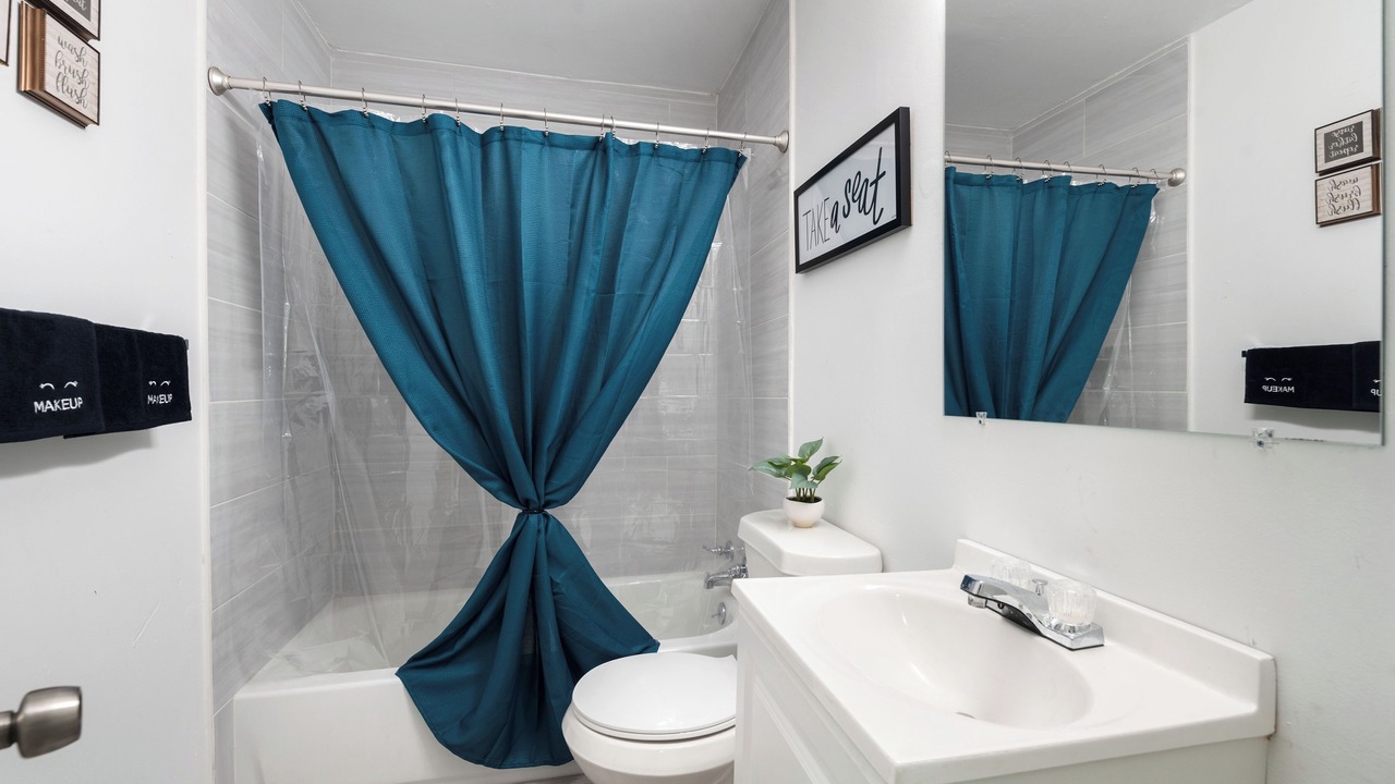 Photo of Bathroom in Junius Heights