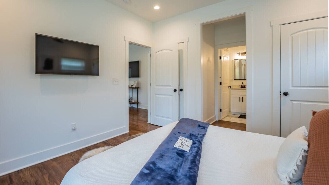 Photo of Bedroom in Eagan Park