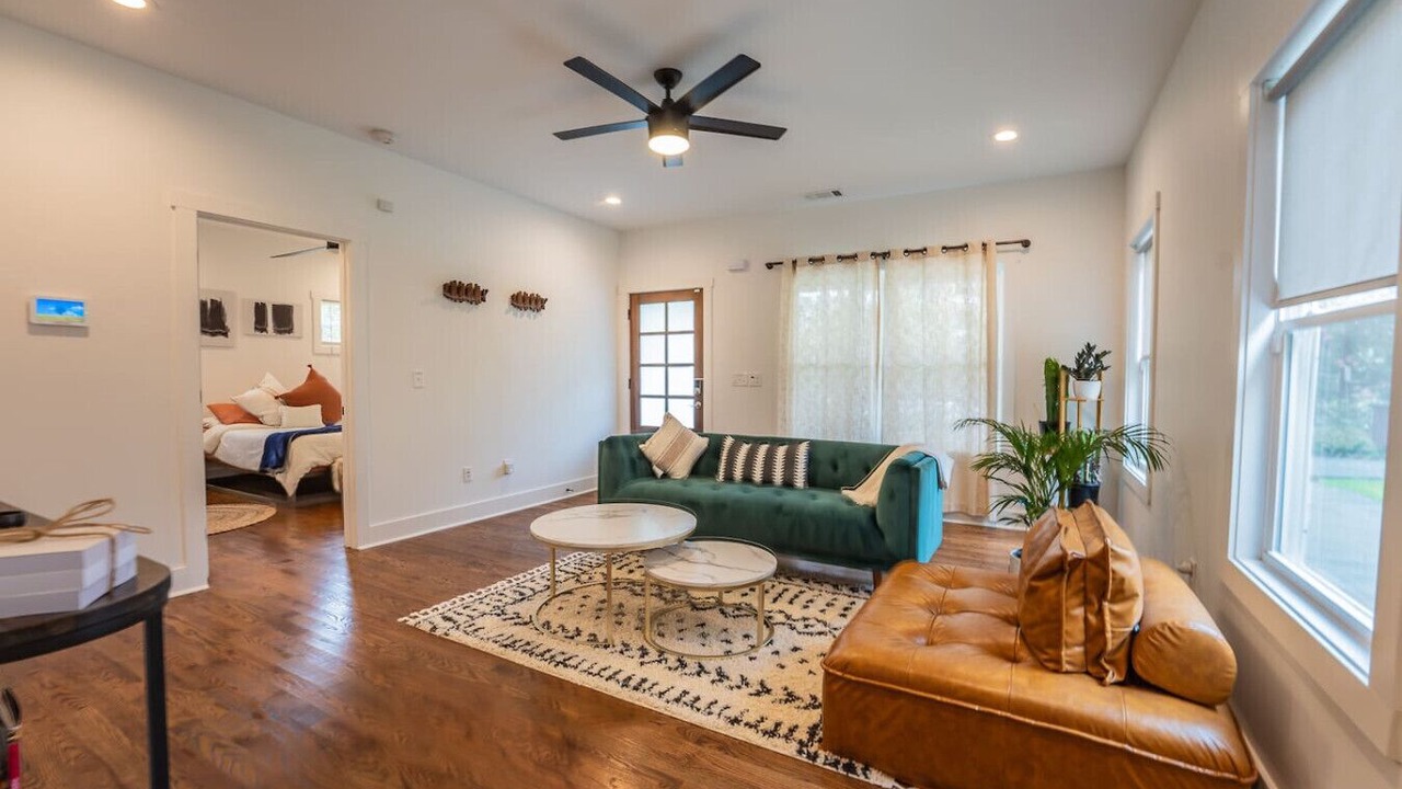 Photo of Livingroom in Eagan Park