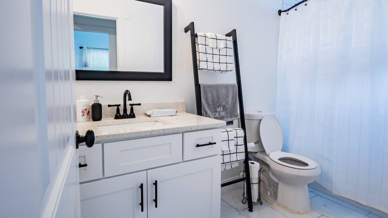 Photo of Bathroom in Eagan Park