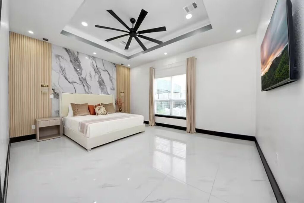 Photo of Bedroom in Northside