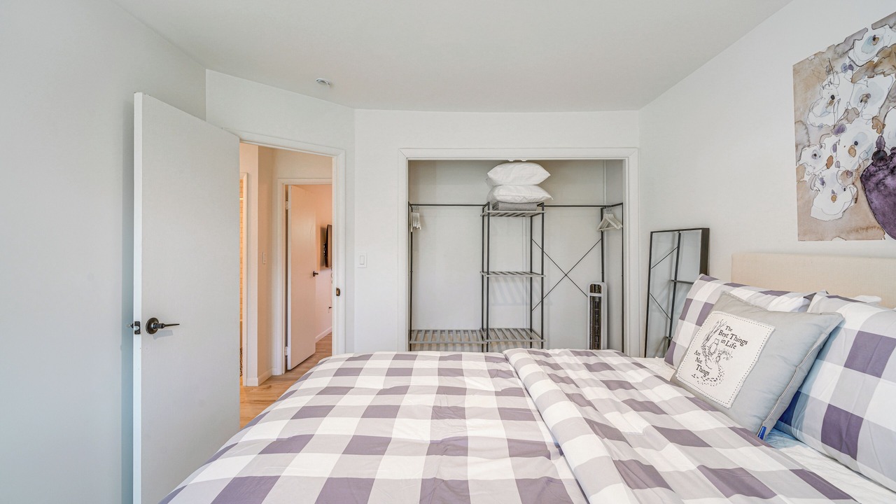Photo of Bedroom in Prairie Village