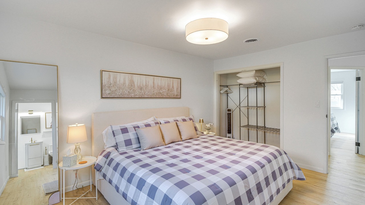 Photo of Bedroom in Prairie Village