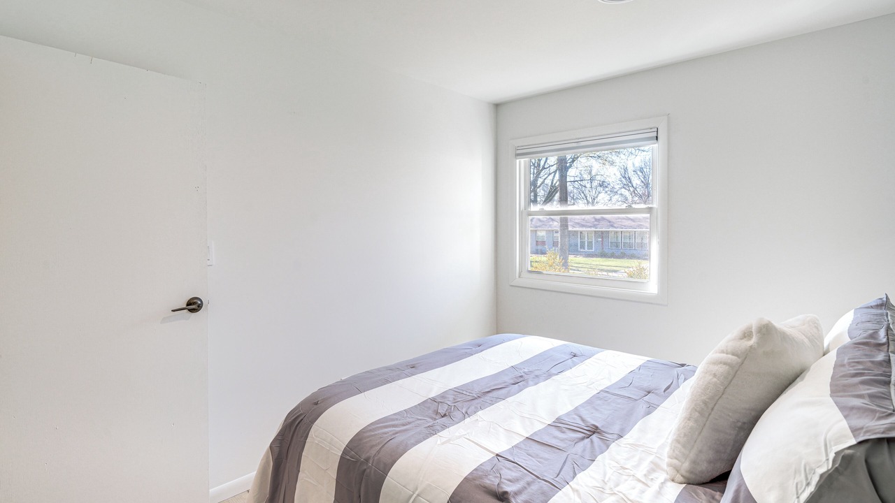 Photo of Bedroom in Prairie Village