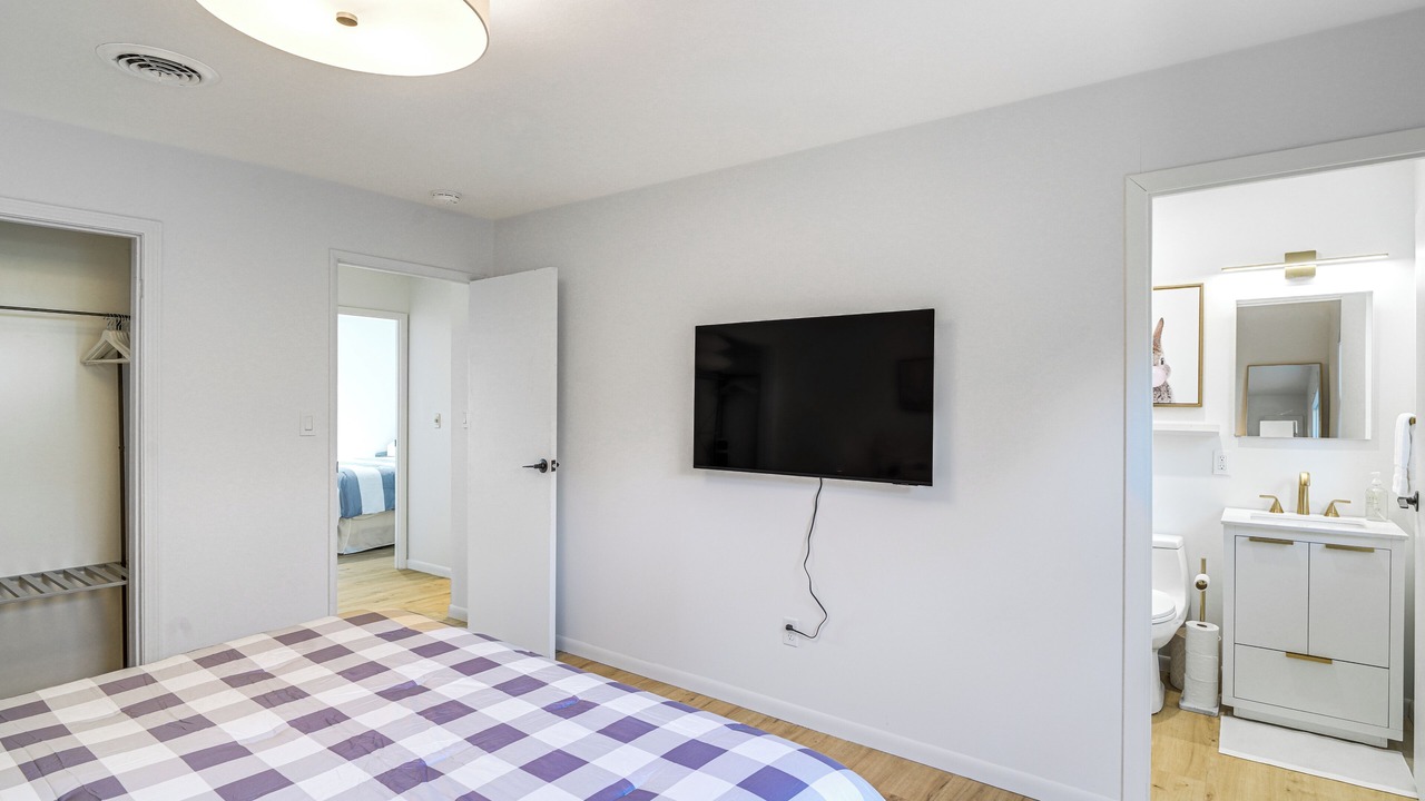 Photo of Bedroom in Prairie Village