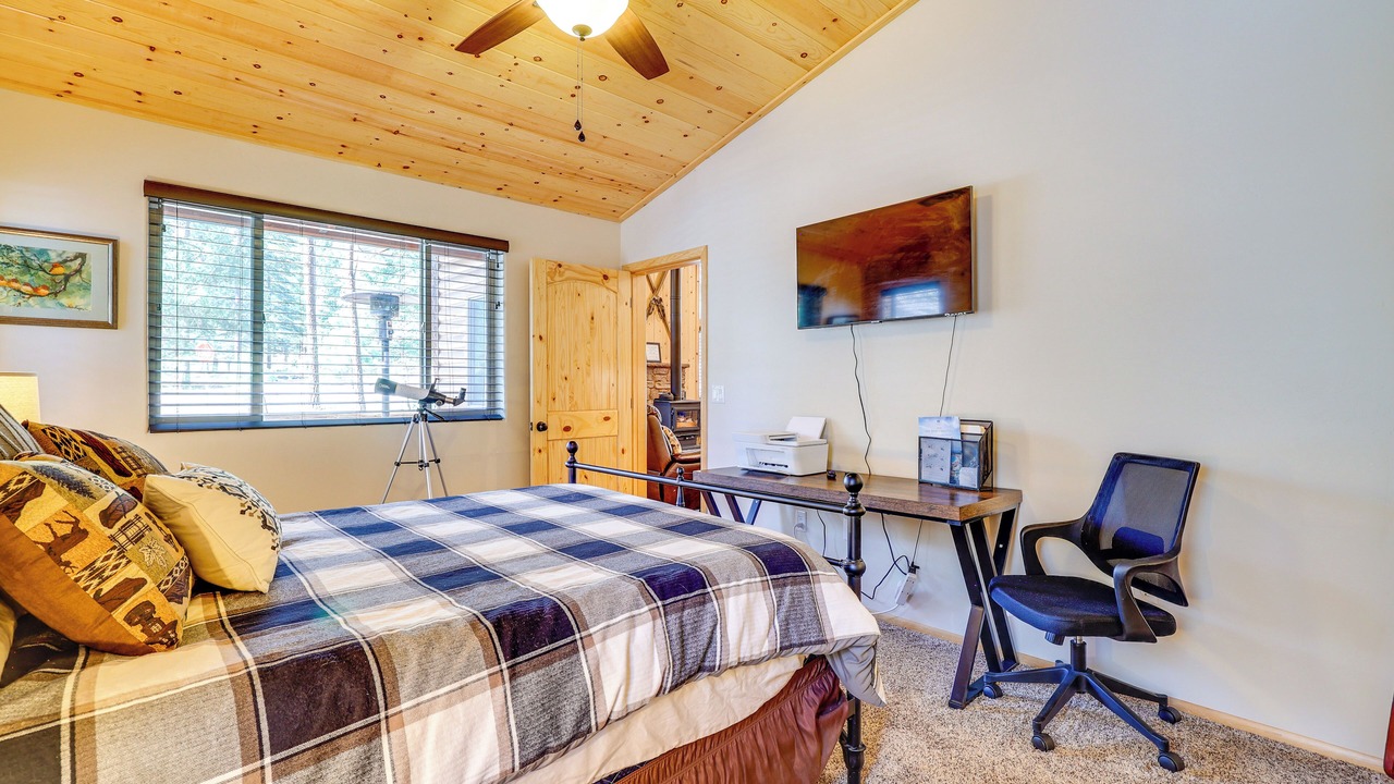 Photo of Bedroom in Alpine