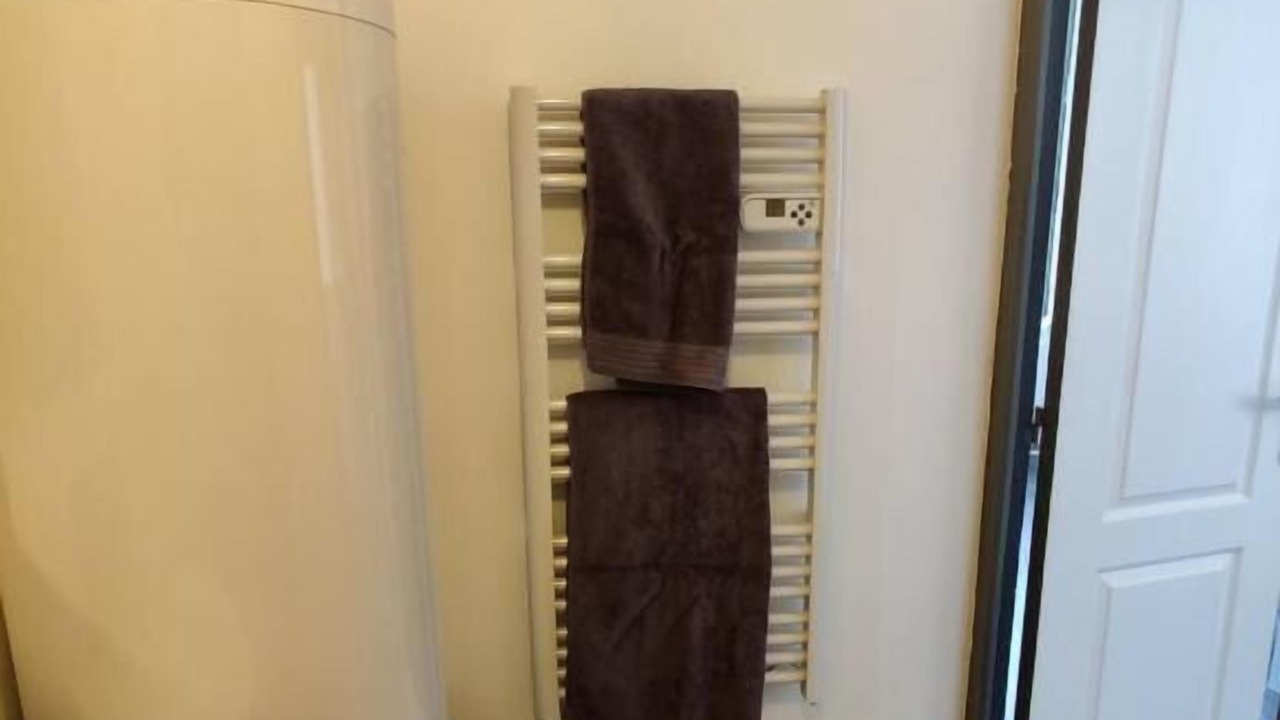 Photo of Bathroom in Aufferville