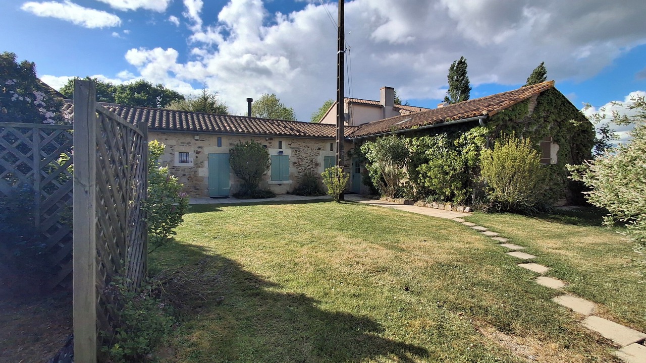 Photo of Outdoor in Puy-de-Serre