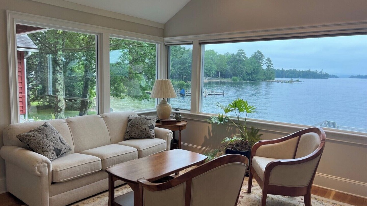 Photo of Livingroom in Wolfeboro