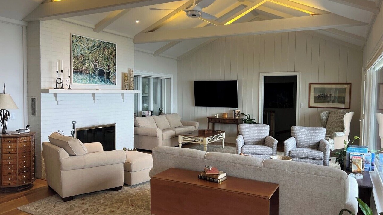 Photo of Livingroom in Wolfeboro