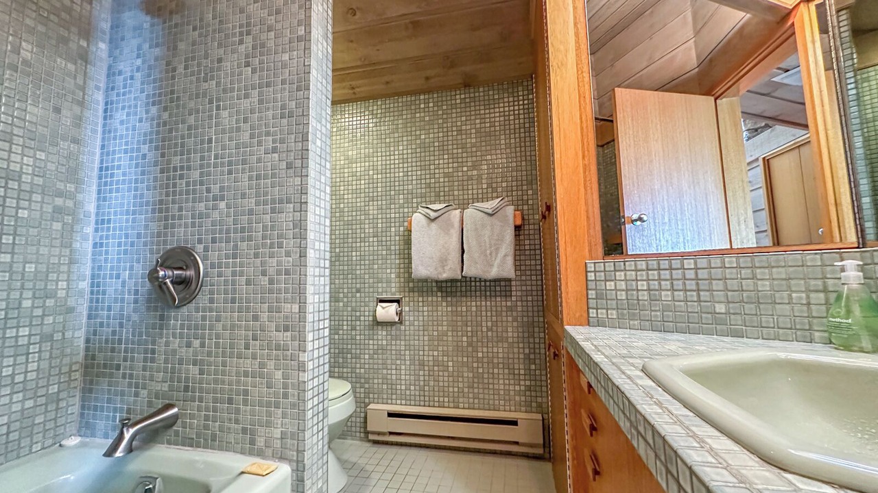 Photo of Bathroom in Grand Marais