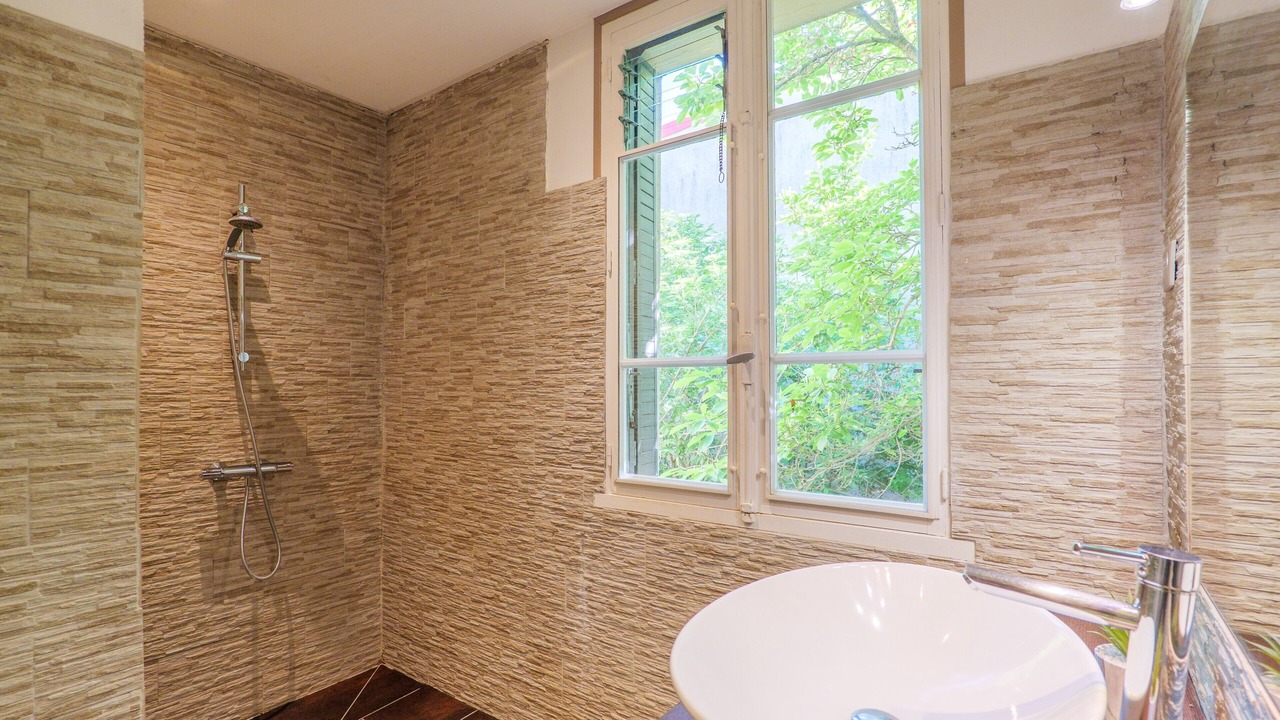 Photo of Bathroom in Joyeuse