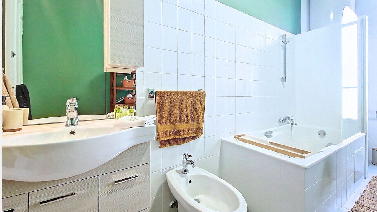 Photo of Bathroom in Gambetta