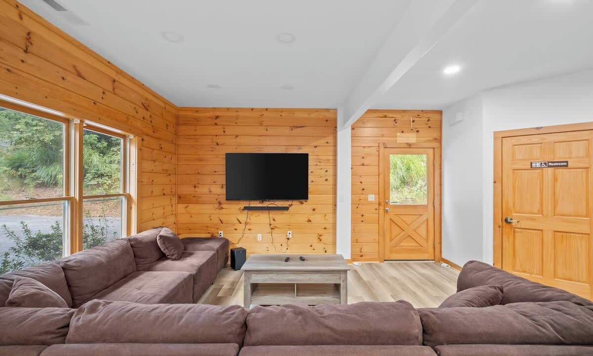 Photo of Livingroom in Black Mountain