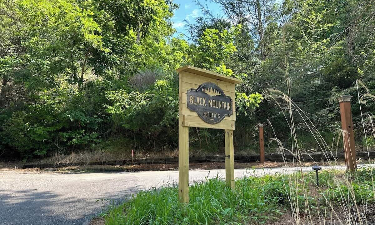 Photo of Outdoor in Black Mountain