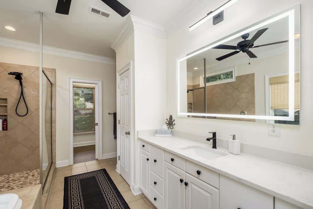 Photo of Bathroom in Huntersville
