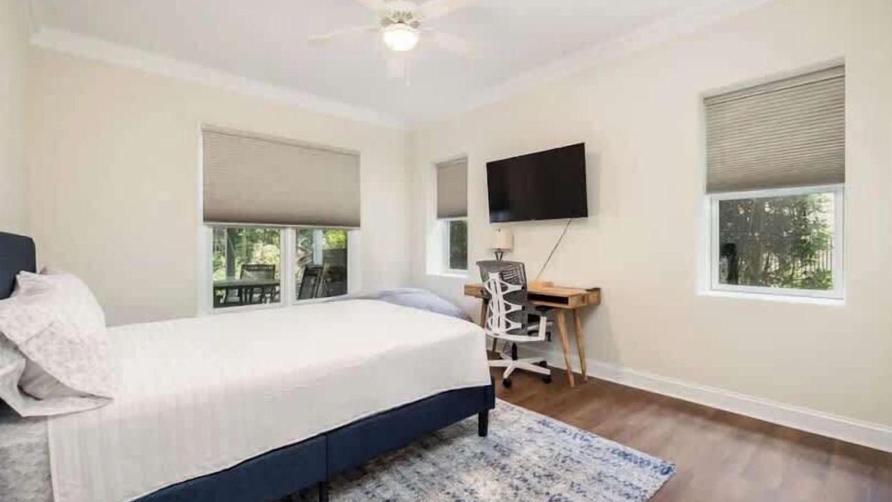 Photo of Bedroom in Huntersville