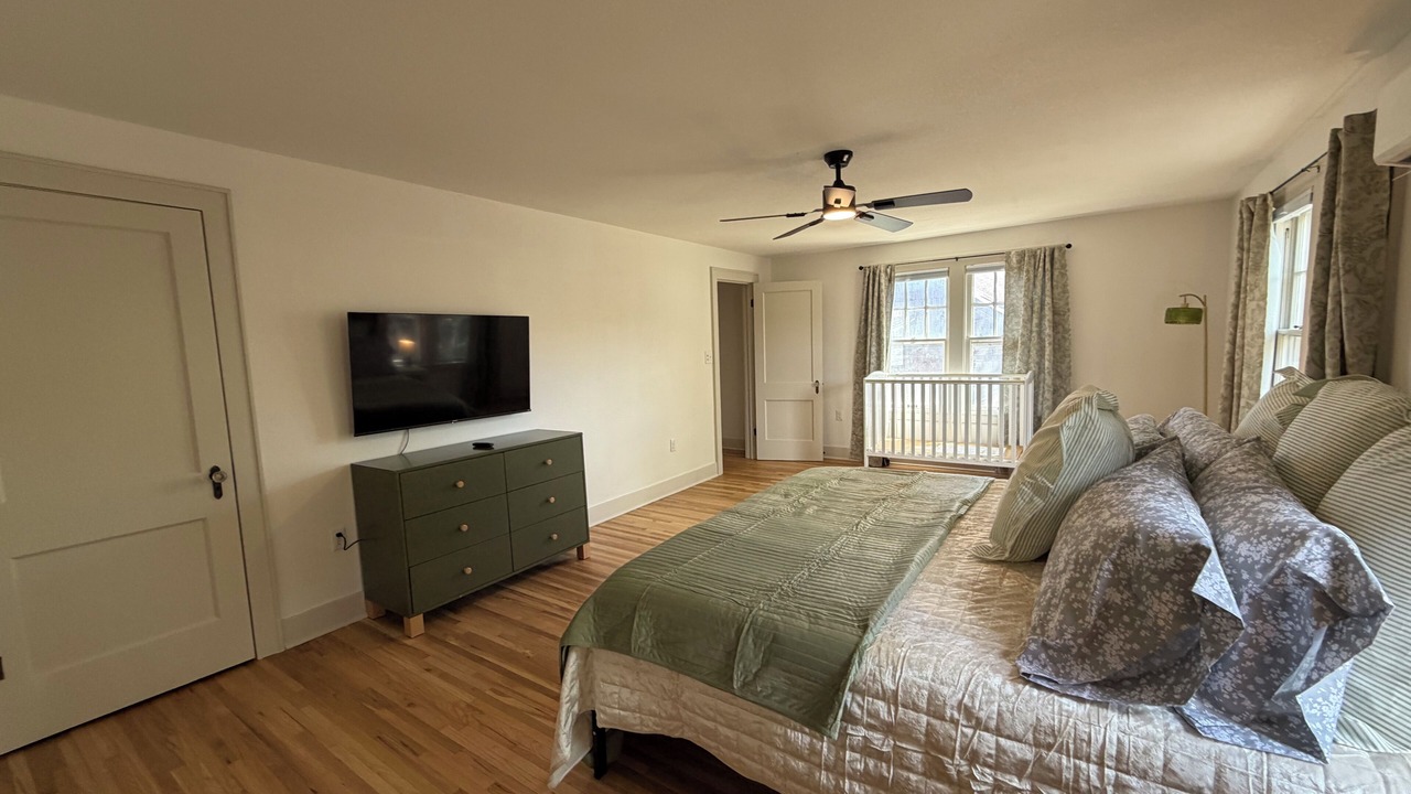 Photo of Bedroom in College Hill