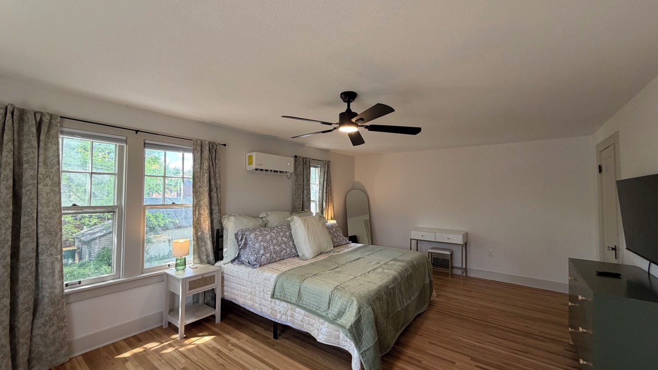 Photo of Bedroom in College Hill