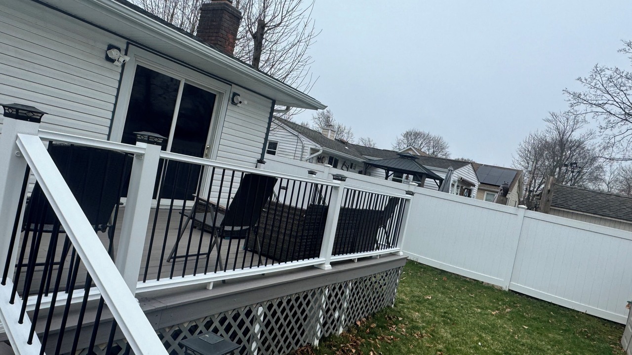 Photo of Patio Balcony in Central Islip