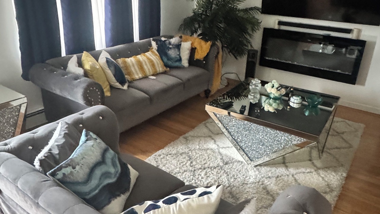 Photo of Livingroom in Central Islip