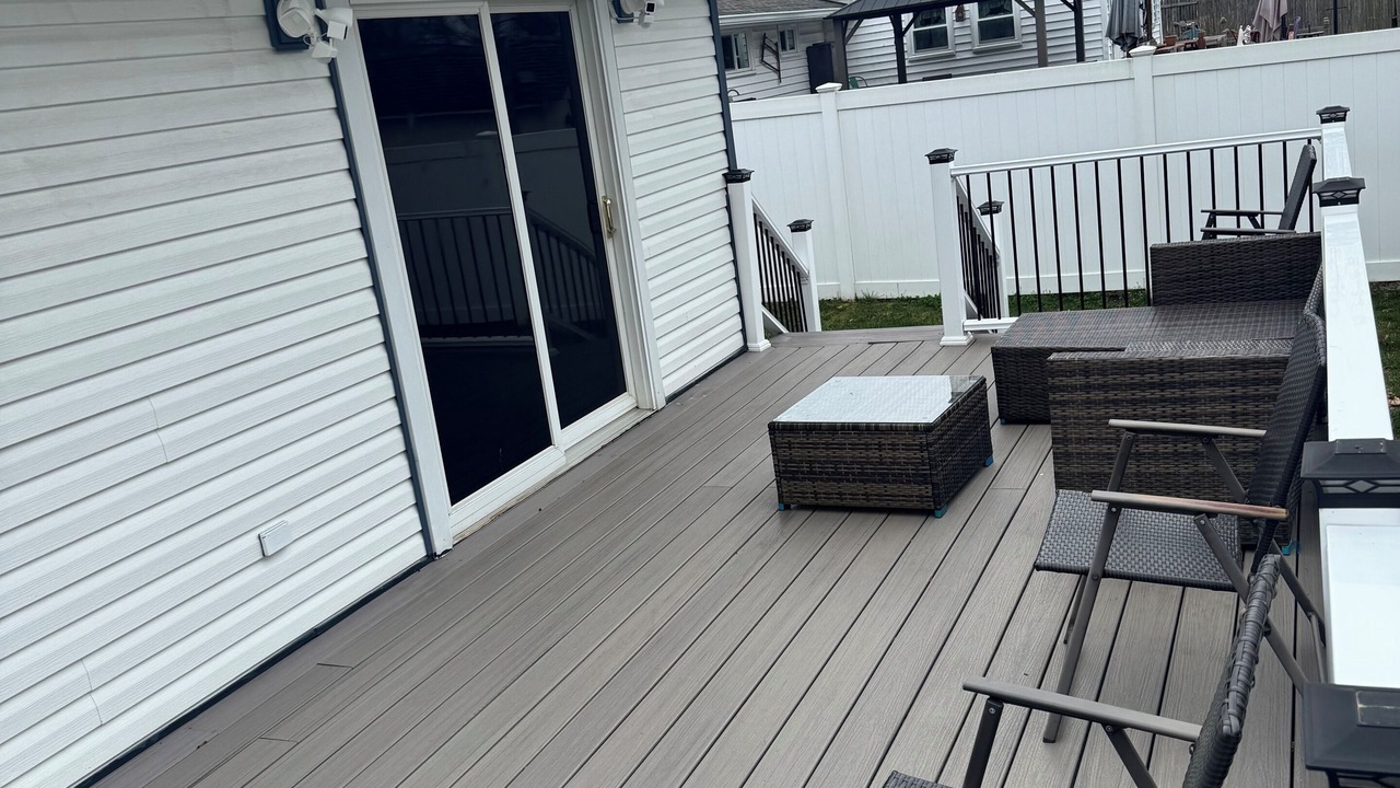 Photo of Patio Balcony in Central Islip