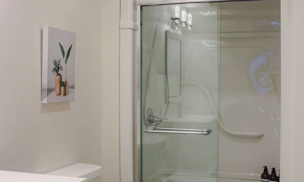 Photo of Bathroom in Calabogie