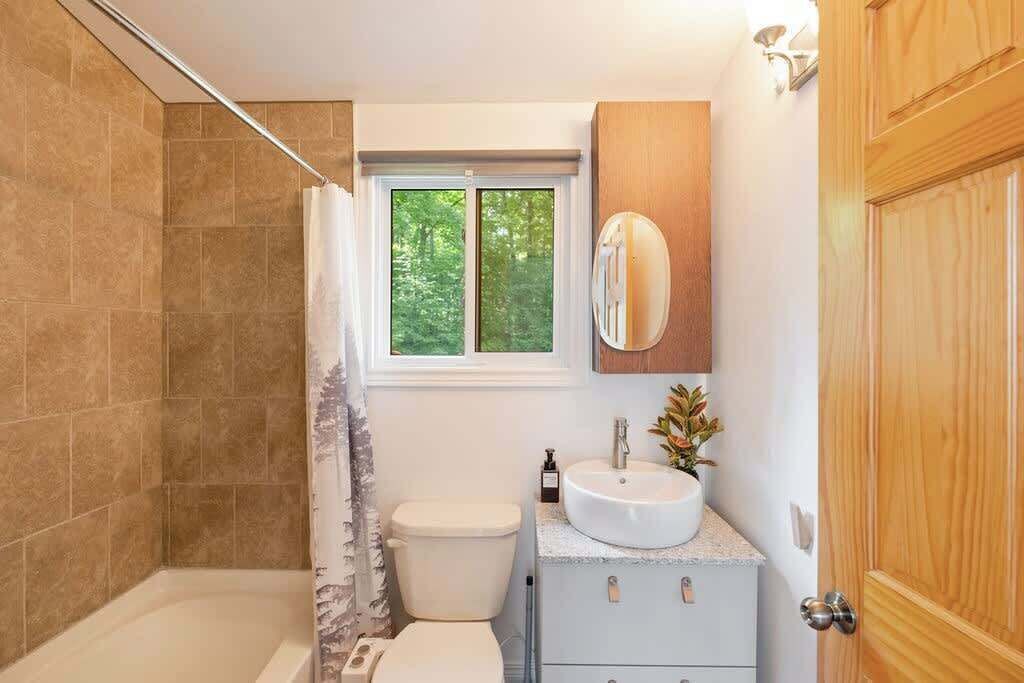 Photo of Bathroom in Calabogie