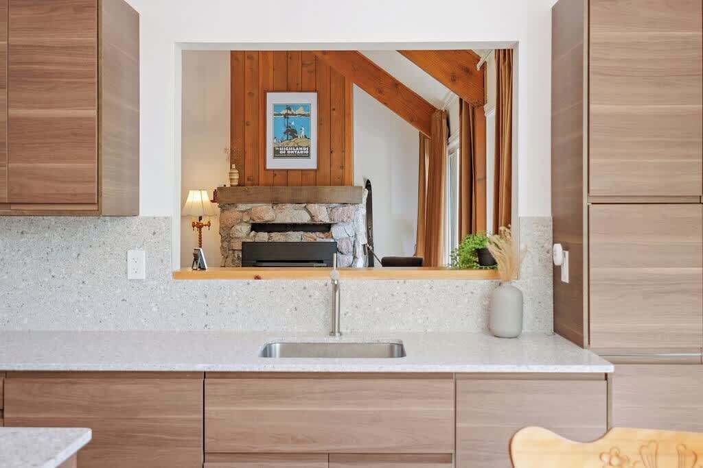 Photo of Kitchen in Calabogie