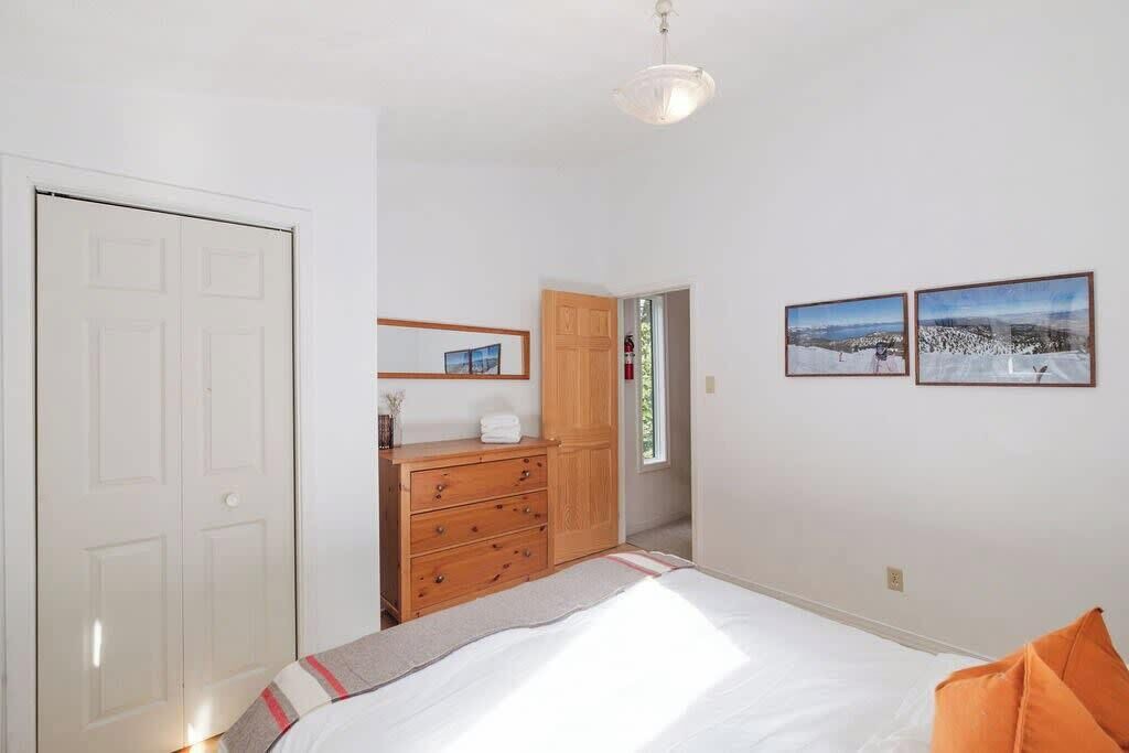 Photo of Bedroom in Calabogie