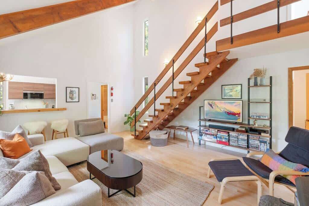 Photo of Livingroom in Calabogie