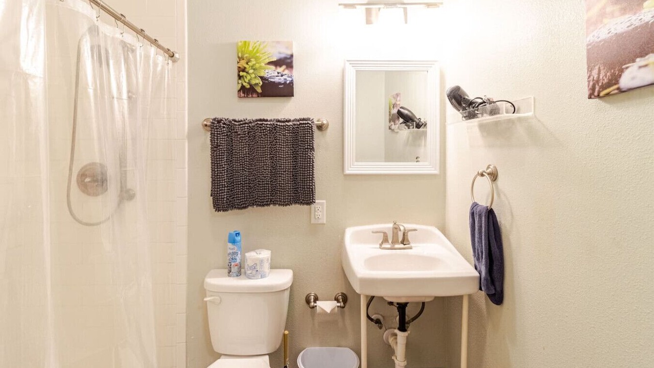 Photo of Bathroom in Five Points