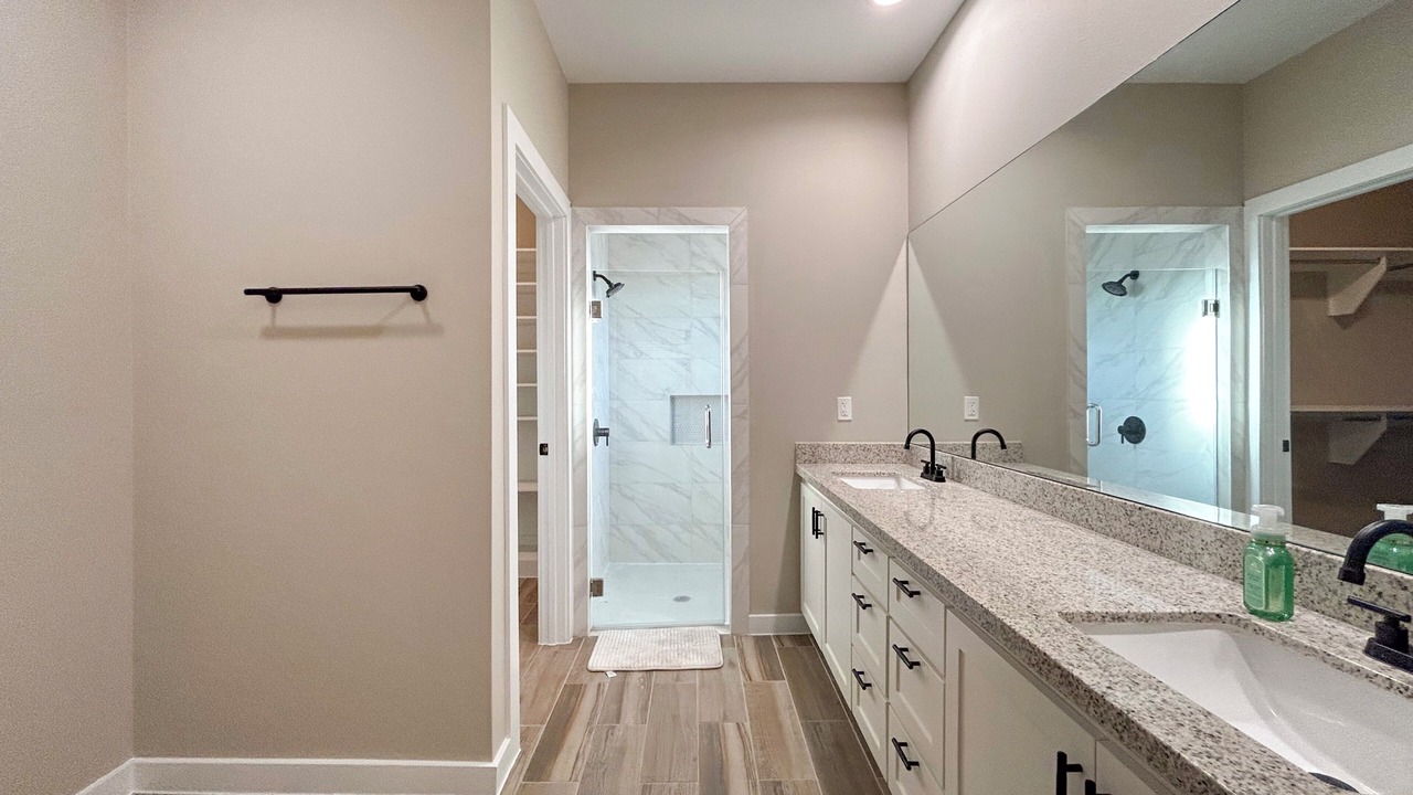Photo of Bathroom in Laredo