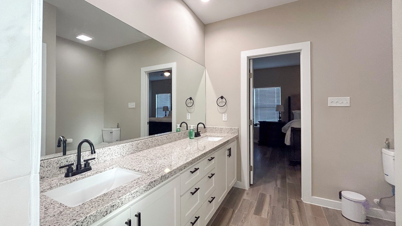 Photo of Bathroom in Laredo