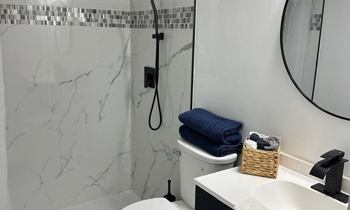 Photo of Bathroom in Gulf Cove