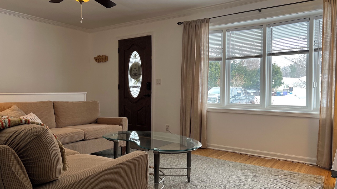 Photo of Livingroom in Webster Crossing