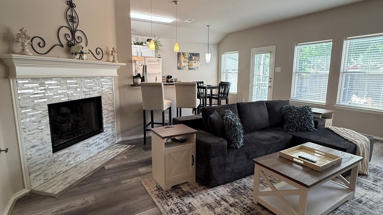 Photo of Livingroom in South Arlington