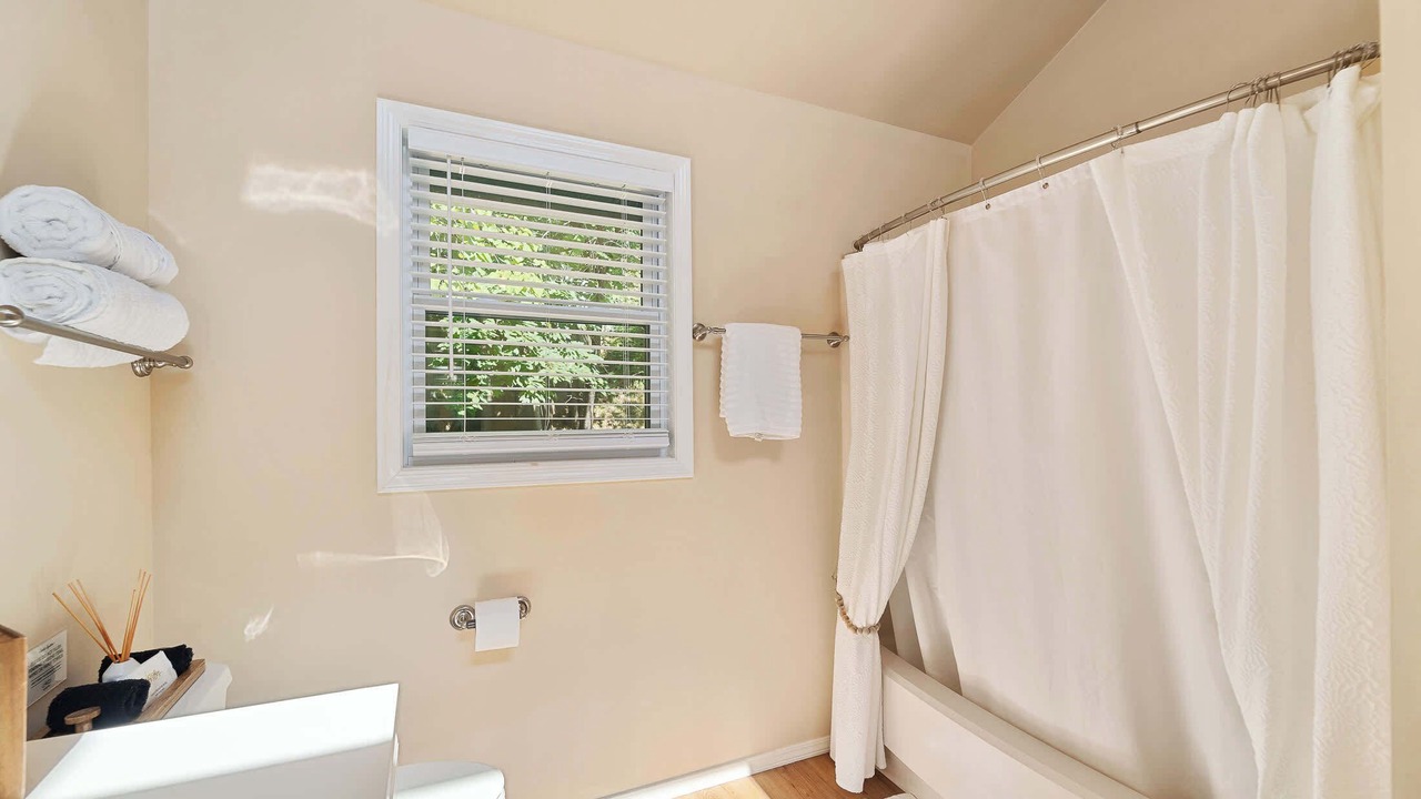 Photo of Bathroom in Linn Creek