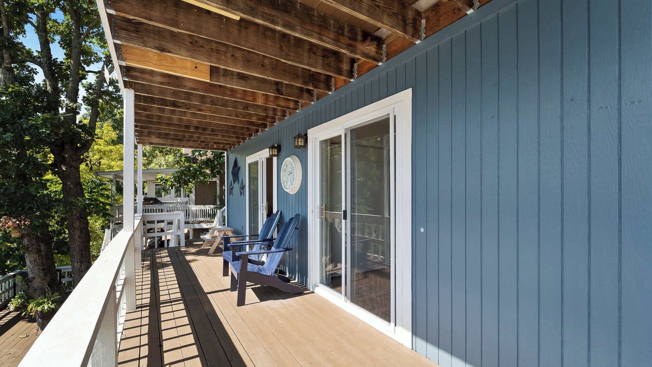 Photo of Patio Balcony in Linn Creek