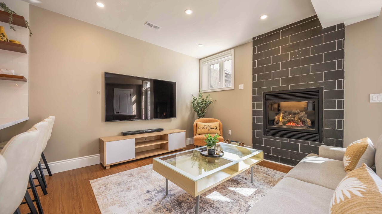 Photo of Livingroom in Pickering