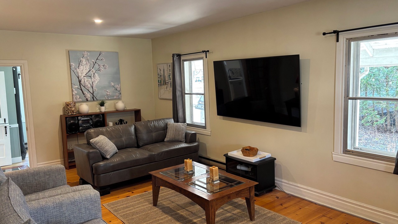 Photo of Livingroom in Beaconsfield