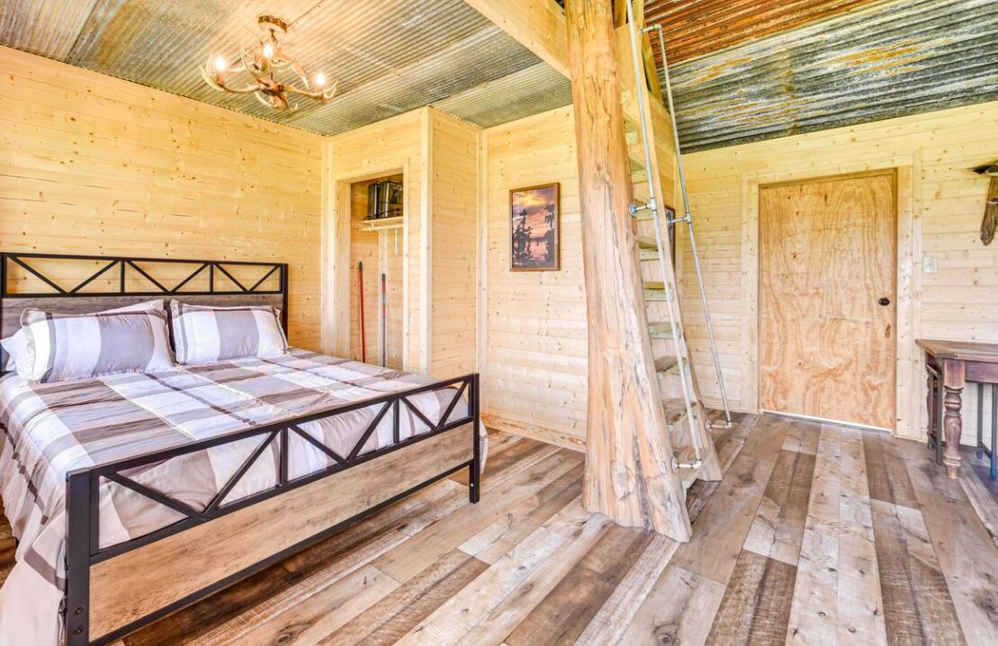 Photo of Bedroom in Marksville