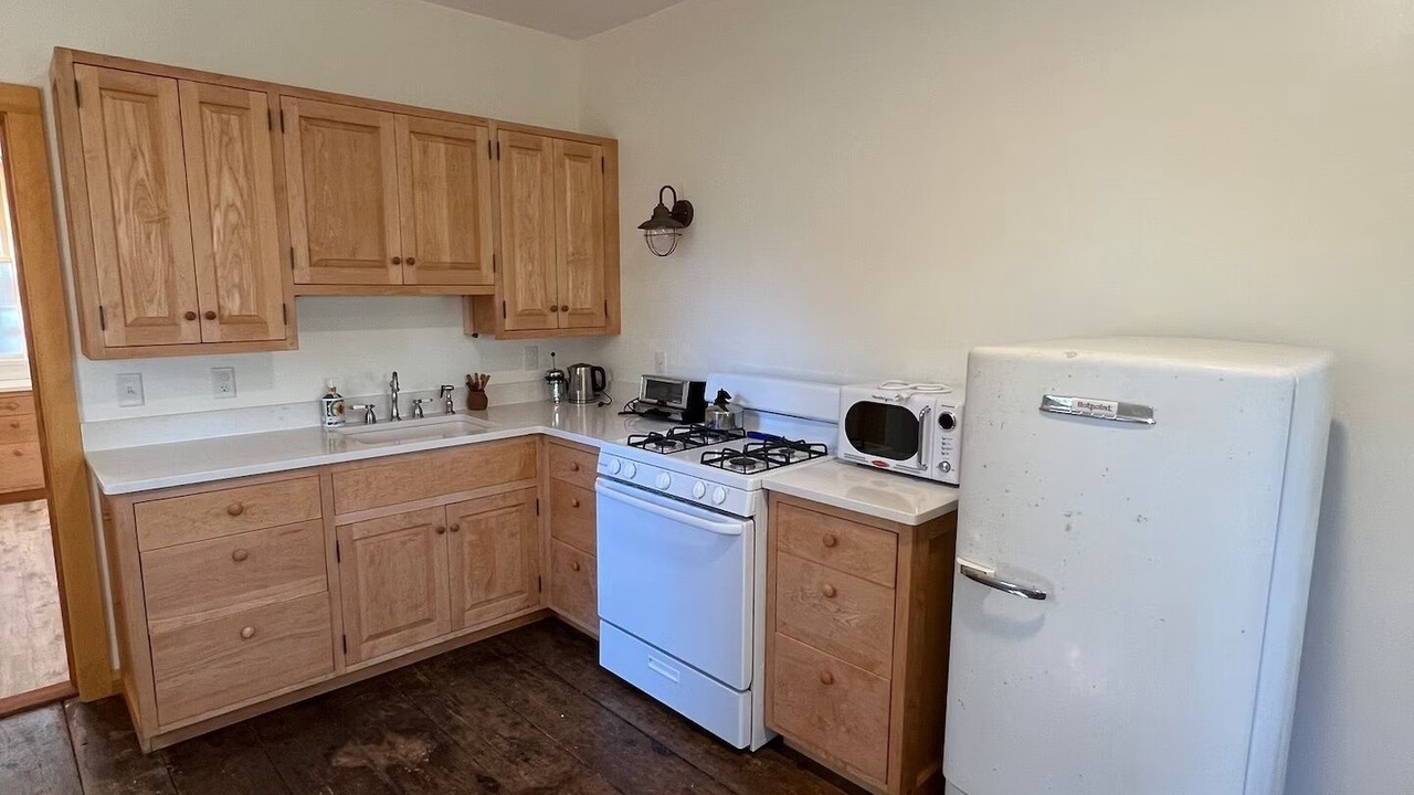 Photo of Kitchen in New Salem
