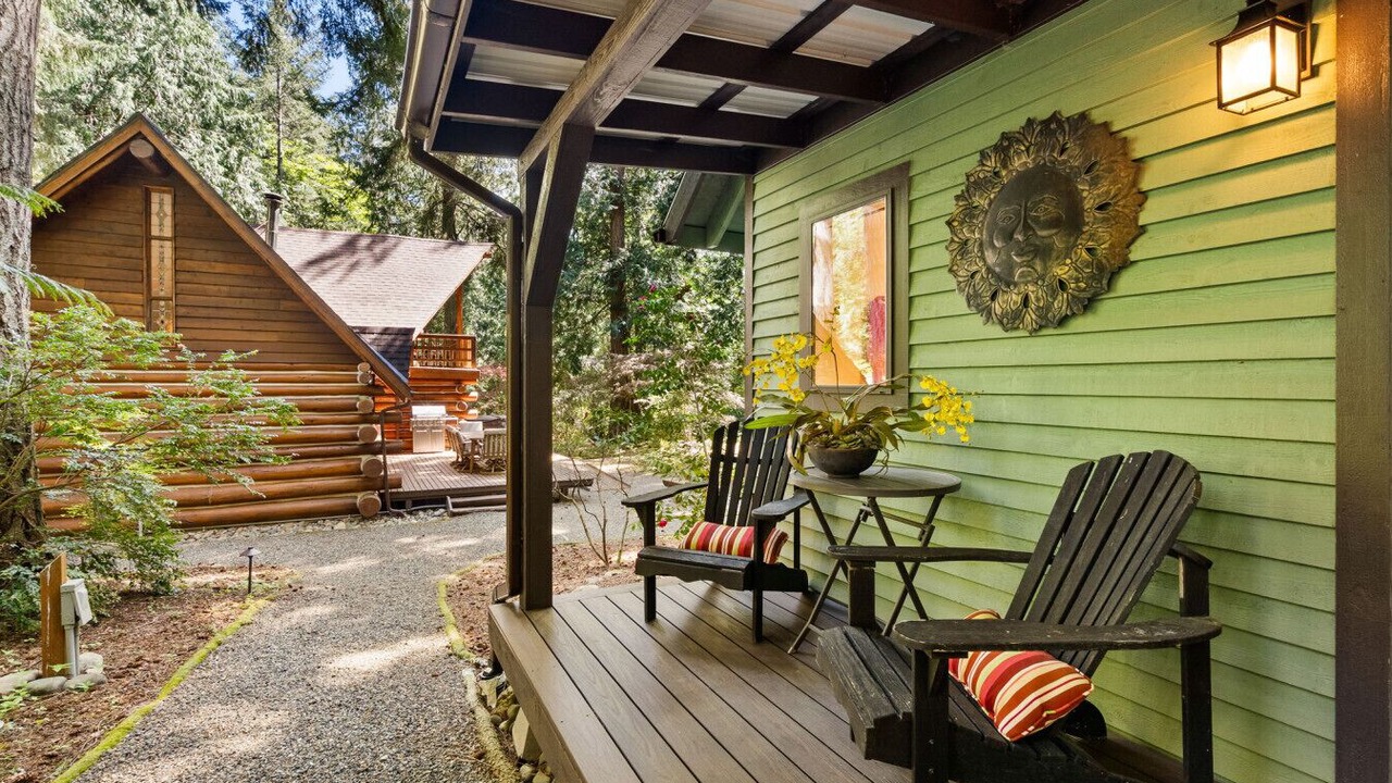 Photo of Patio Balcony in Rollingbay