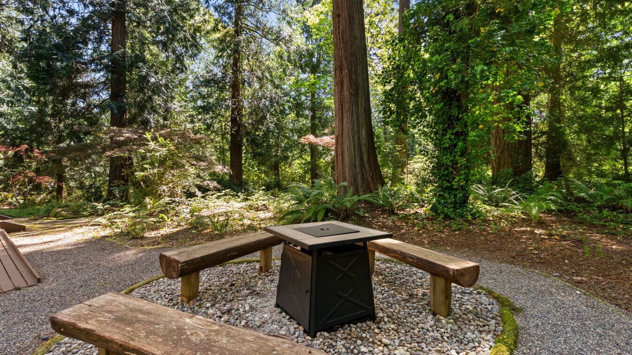 Photo of Outdoor in Rollingbay